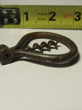 Antique Folding Bow Pocket Corkscrew – Late 19th/Early 20th Century